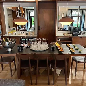 Hotel Praktik Essens ***